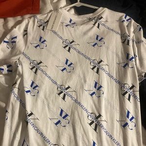 Calvin Klein t shirt